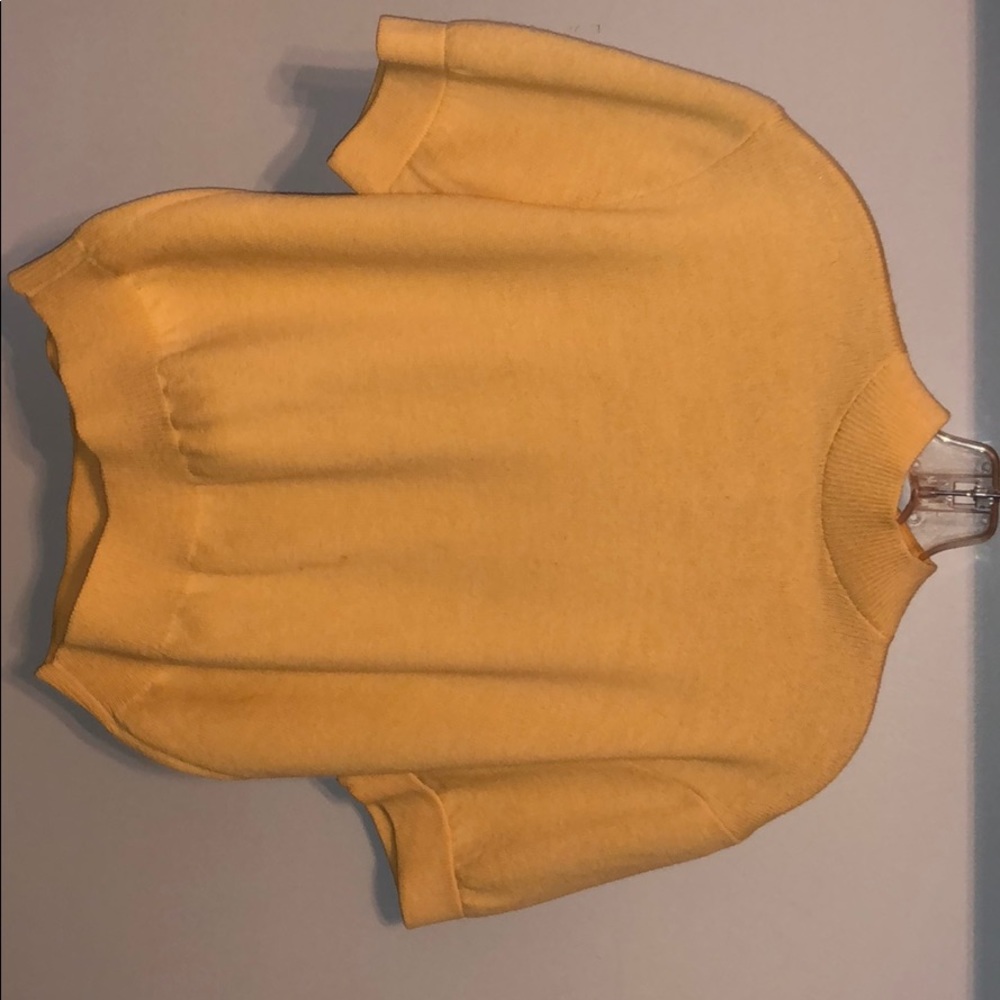 ST JOHN APPAREL
